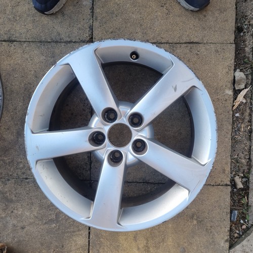 Alloy wheels